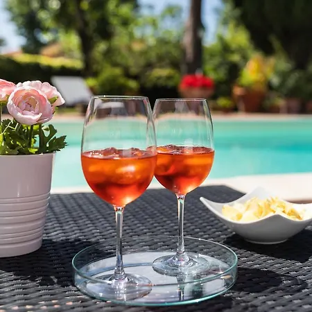Tutta Per Noi - Presidenziale Con Piscina, Veranda E Barbecue Anzio